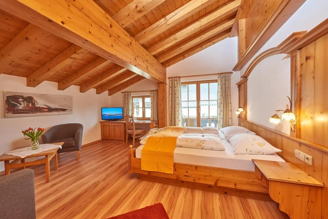 Landhaus Lenzenhof Hotel Reit im Winkl